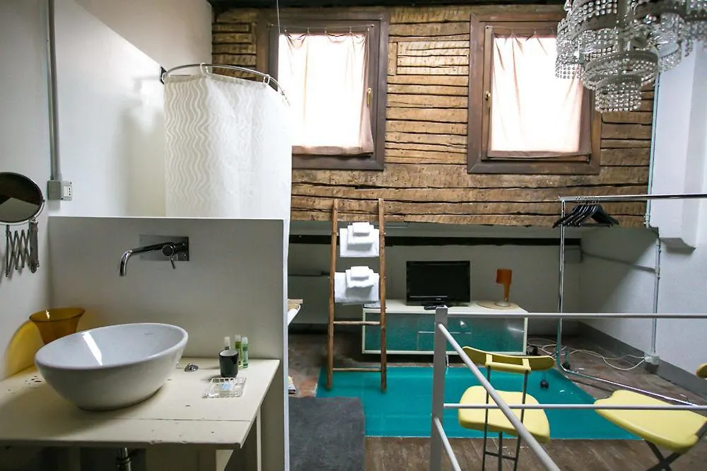 19 Borgo Cavour Bed and Breakfast Τρεβίζο